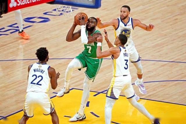 皇马再演逆转奇迹？数据示阿森纳或小负晋级